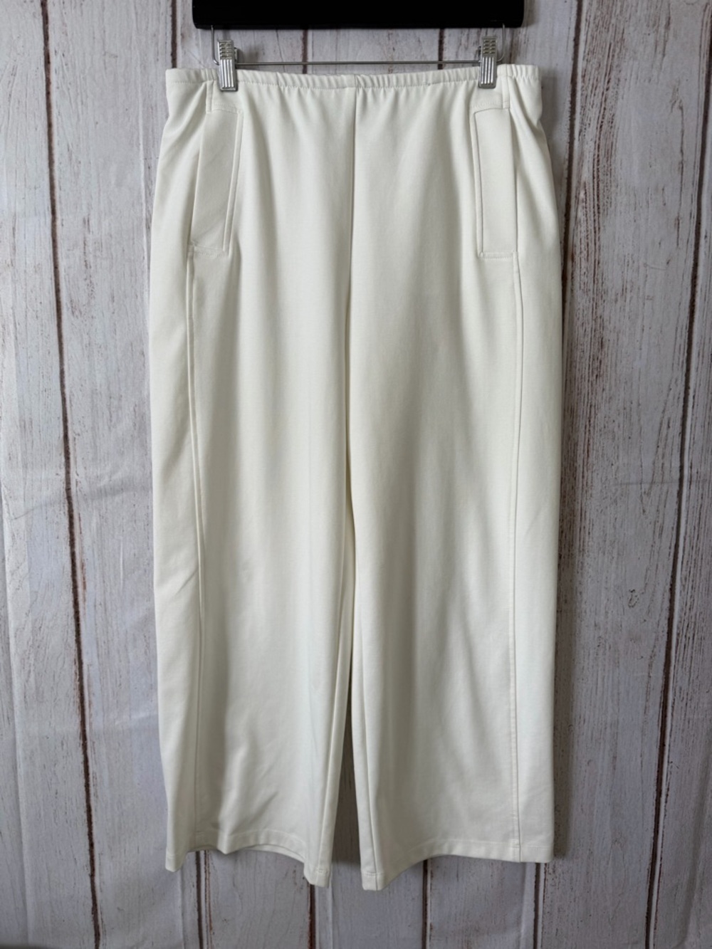 MarlaWynne Luxe Crepe Wide Leg Crop Pant with Welt Pockets Size Large